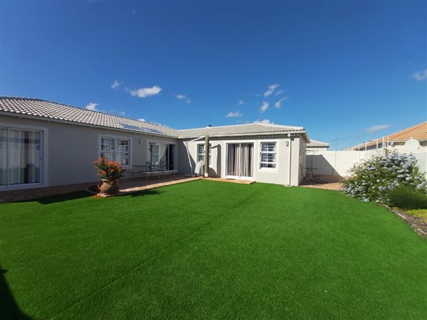 3 Bedroom House 3 Bedroom House