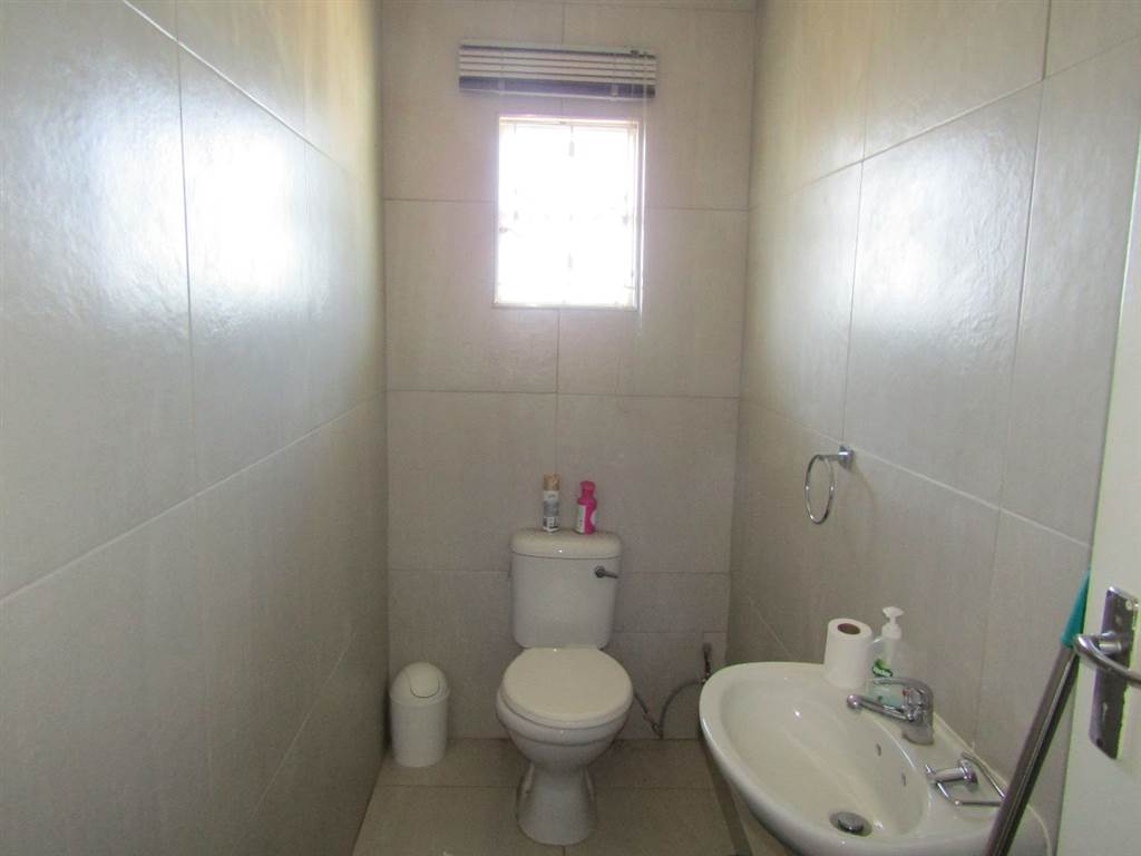 3 Bed House in Sezela photo number 12