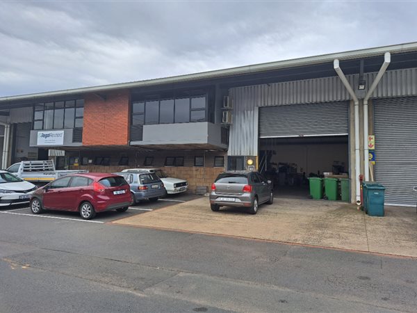 328  m² Industrial space