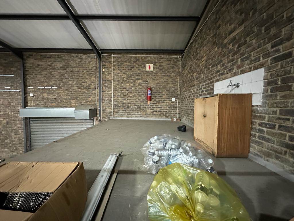 215  m² Industrial space in Ferndale photo number 5