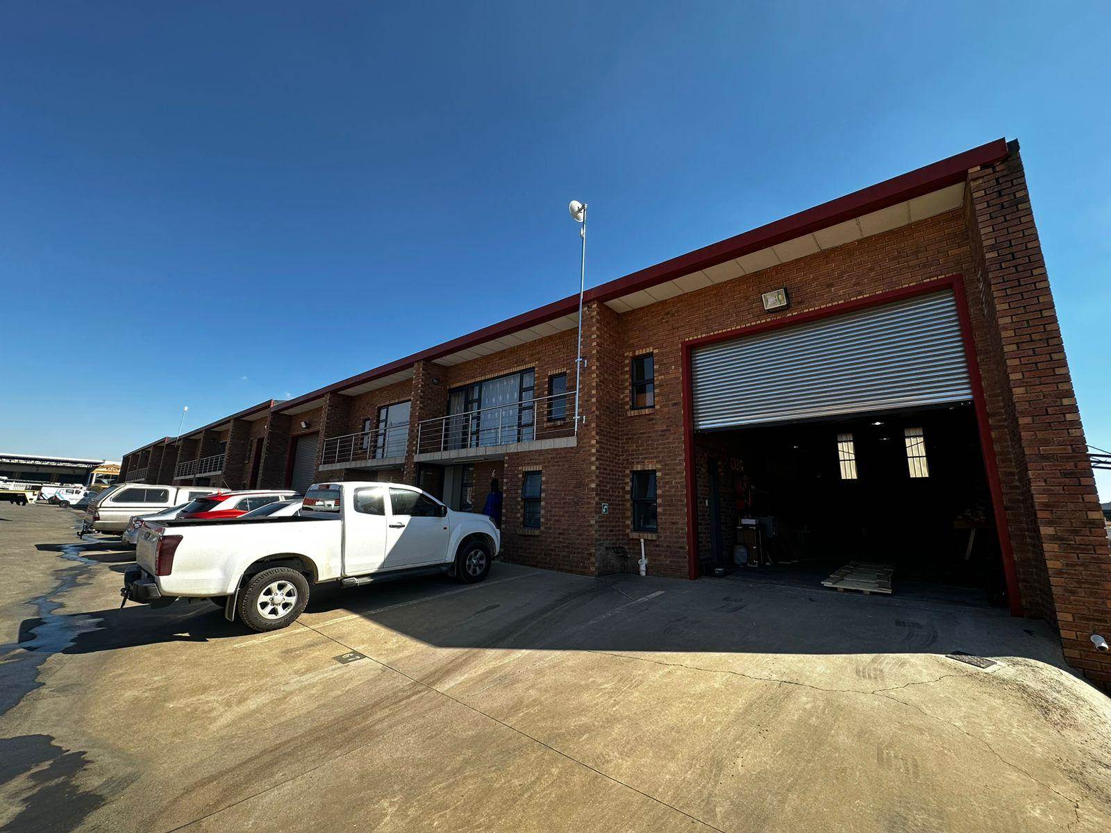 327  m² Industrial space in Clayville photo number 26