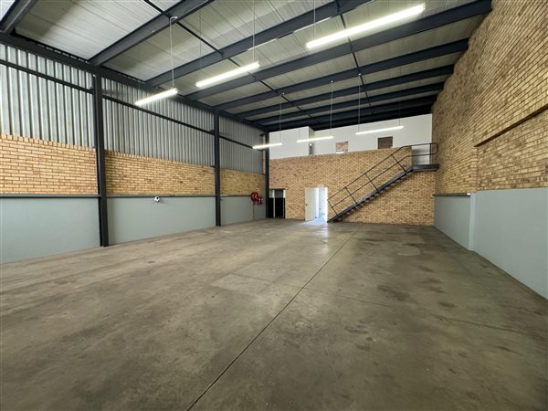 250  m² Industrial space