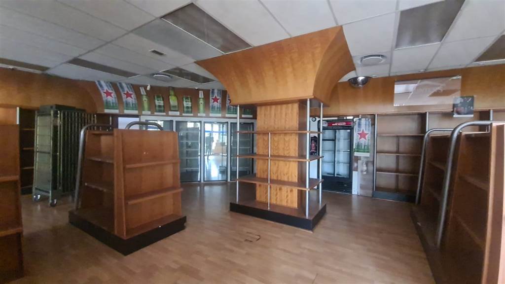 150  m² Commercial space in Pretoria Central photo number 5