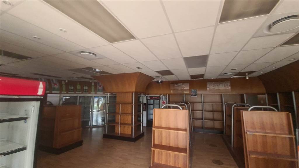150  m² Commercial space in Pretoria Central photo number 7
