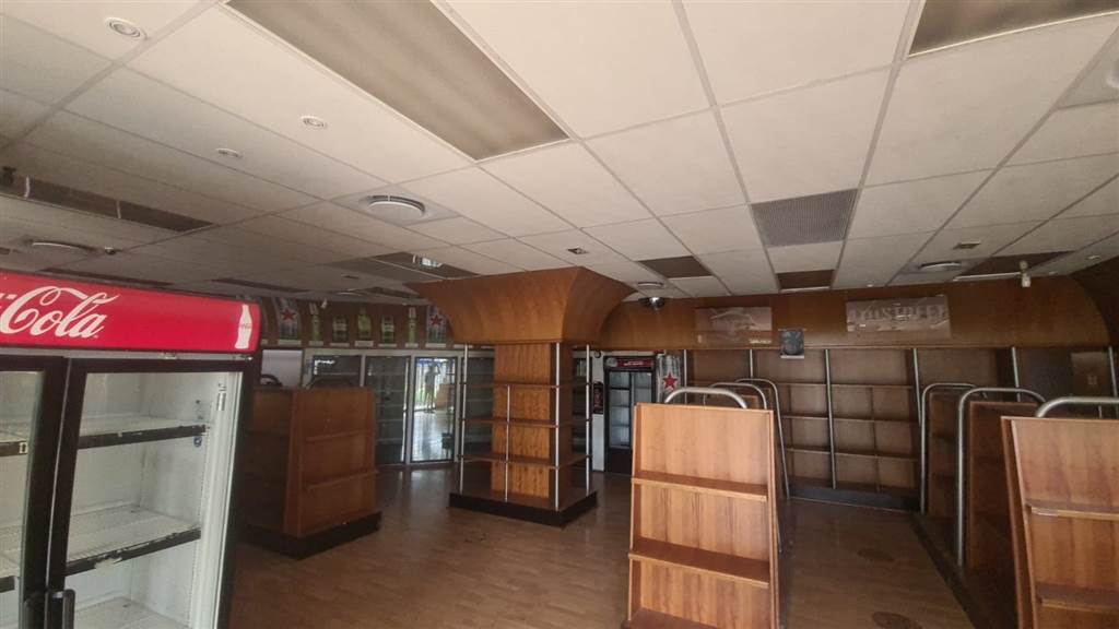 150  m² Commercial space in Pretoria Central photo number 13