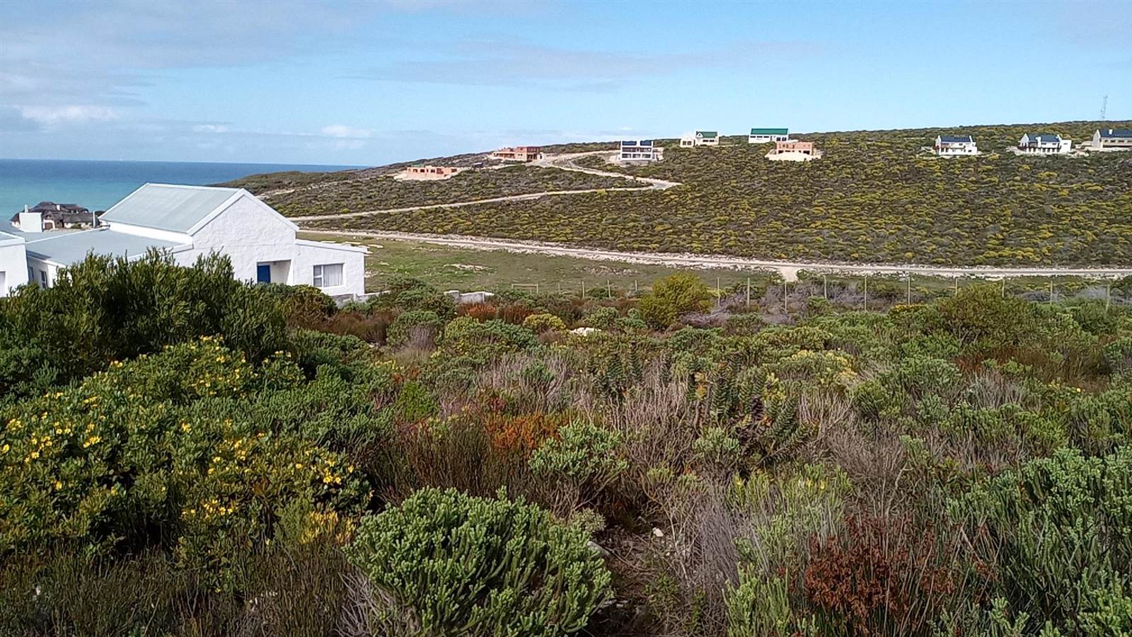 675 m² Land available in Struisbaai photo number 2
