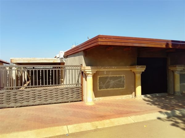 3 Bedroom House 3 Bedroom House