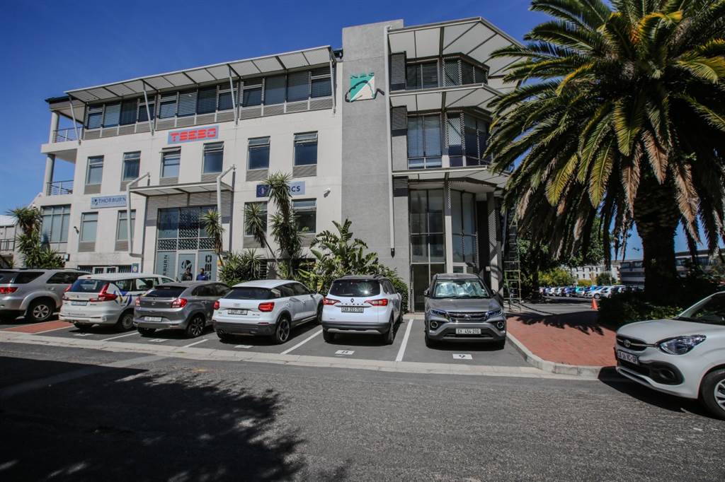165  m² Office Space in Bellville Central photo number 1