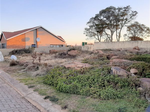 439 m² Land