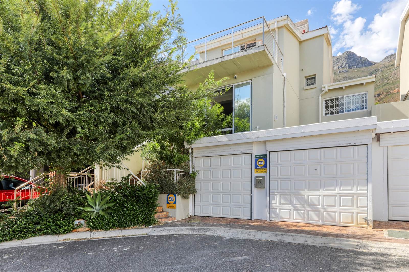 3 Bed House for sale in Vredehoek T4545720 Private Property