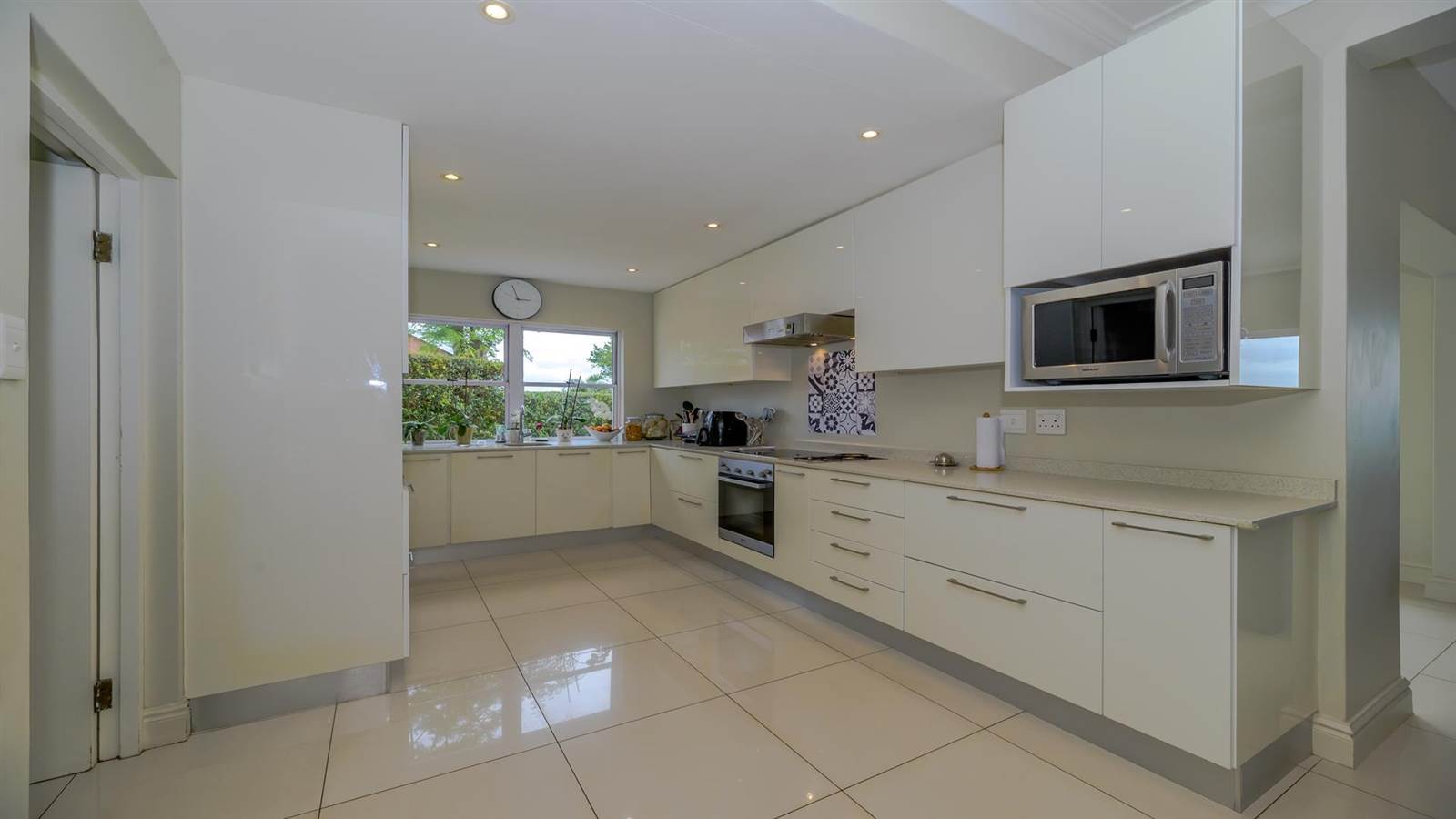 4 Bed House in Mt Edgecombe Estate 1 & 2 photo number 14