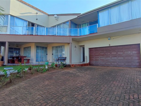 4 Bed House in Manaba