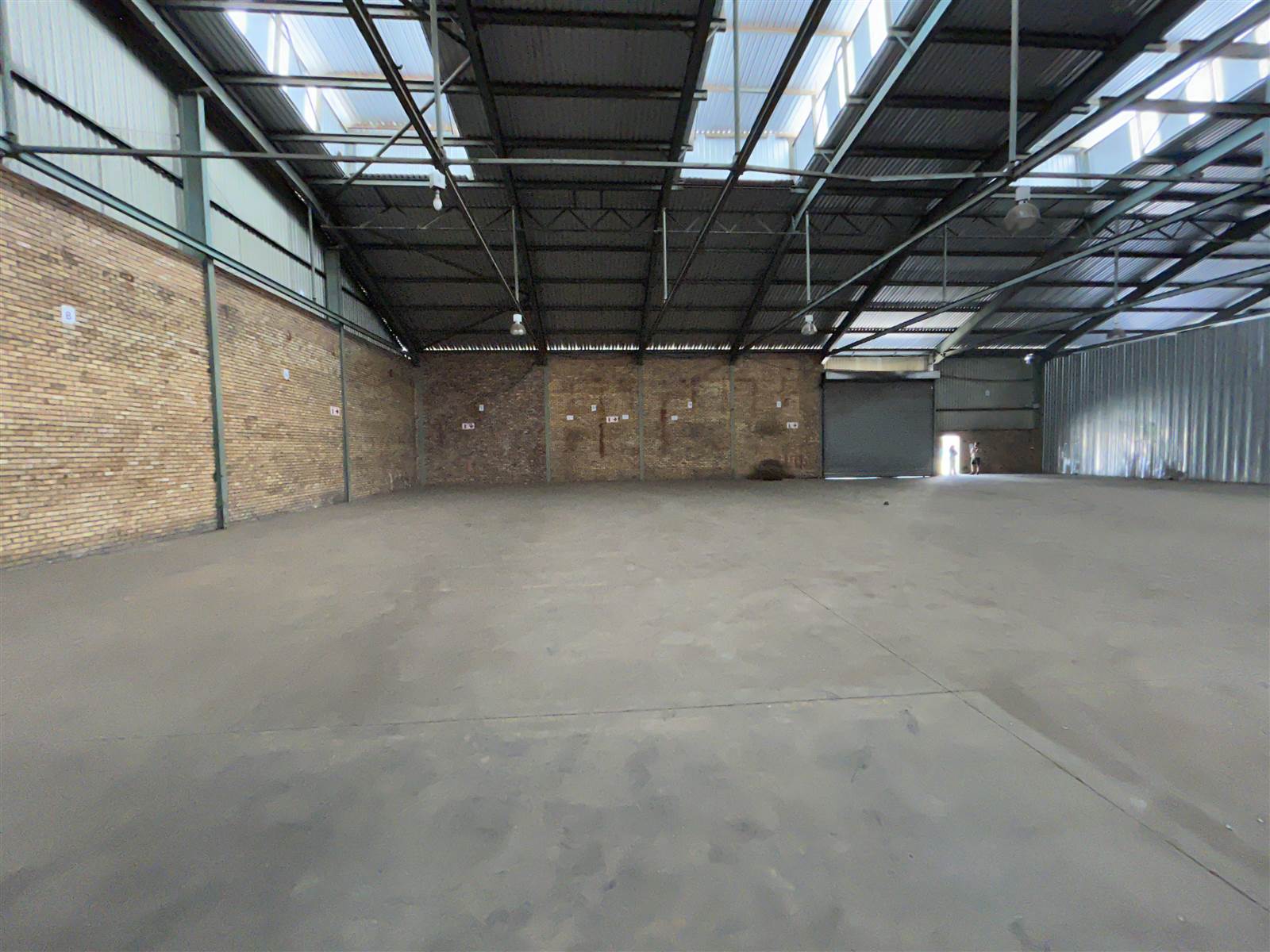 1715  m² Industrial space in Clayville photo number 7