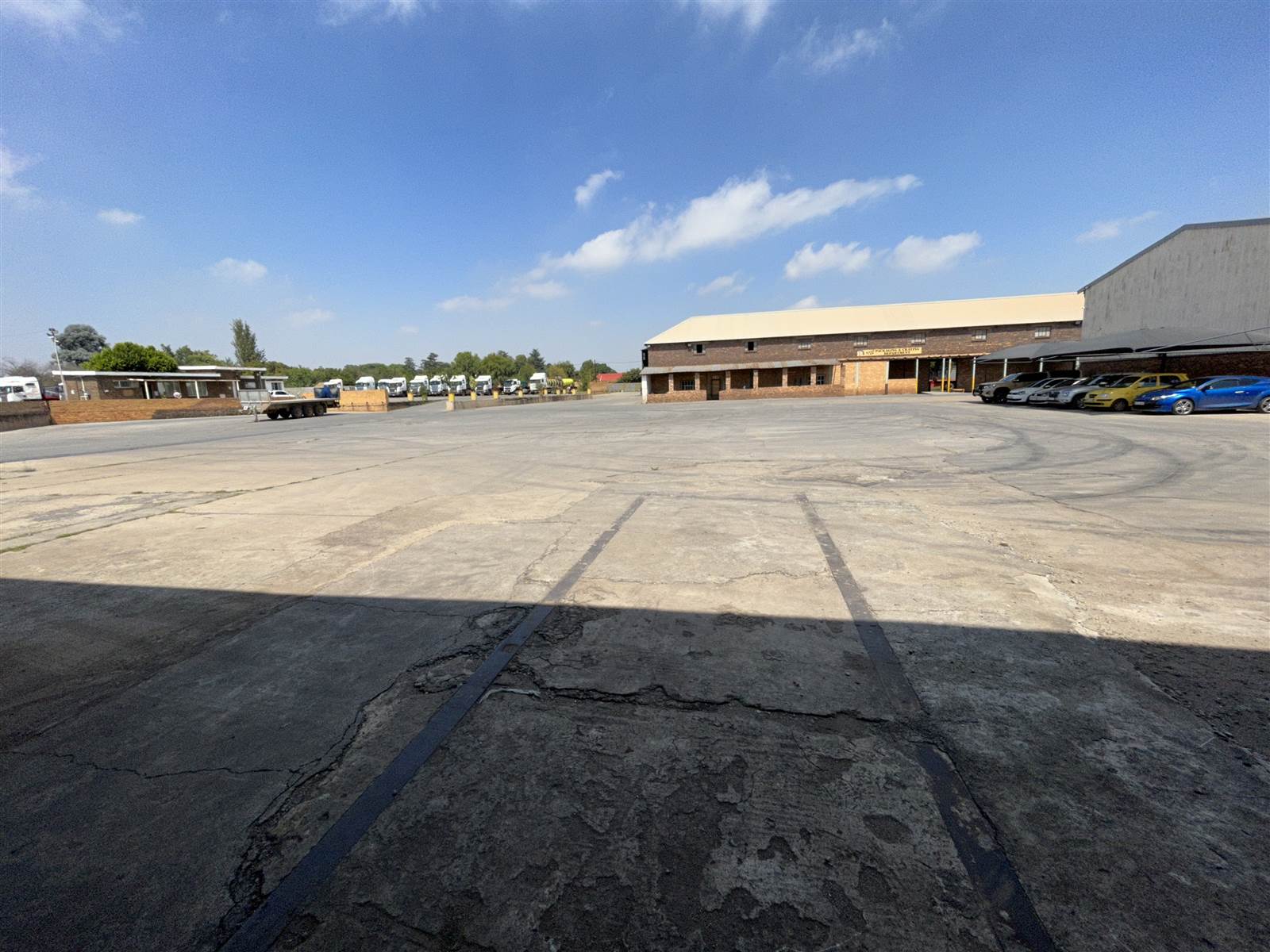 1715  m² Industrial space in Clayville photo number 9
