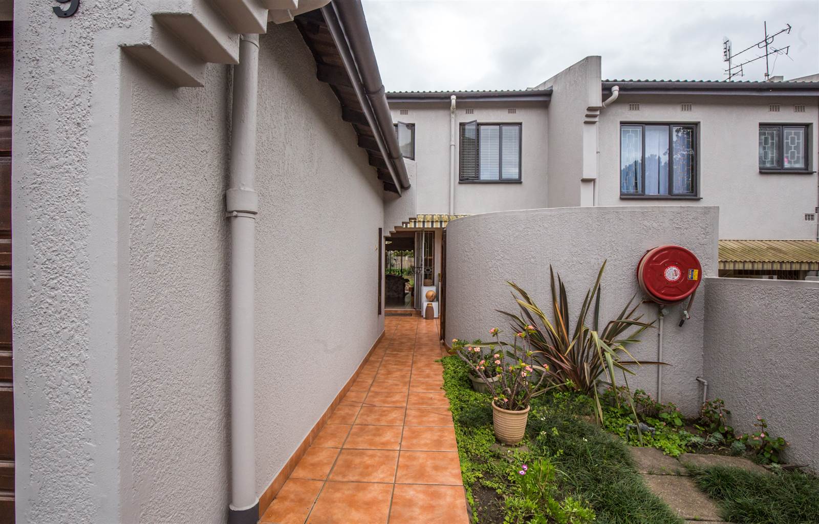 3 Bed Townhouse in Pinelands photo number 29