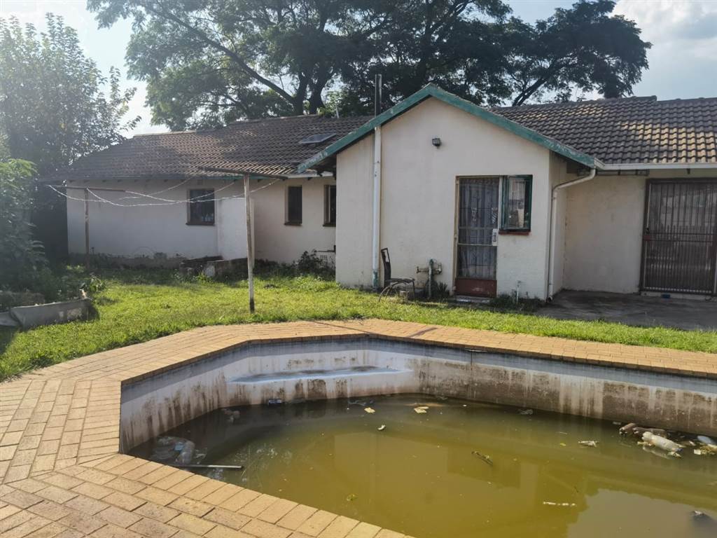 5 Bed House in Brakpan North photo number 12