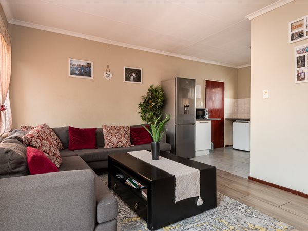 2 Bed Apartment