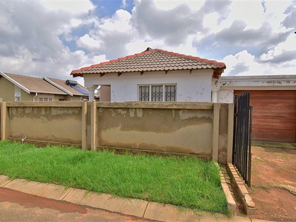 3 Bedroom House 3 Bedroom House