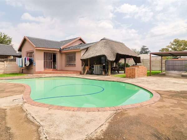 3 Bedroom House 3 Bedroom House