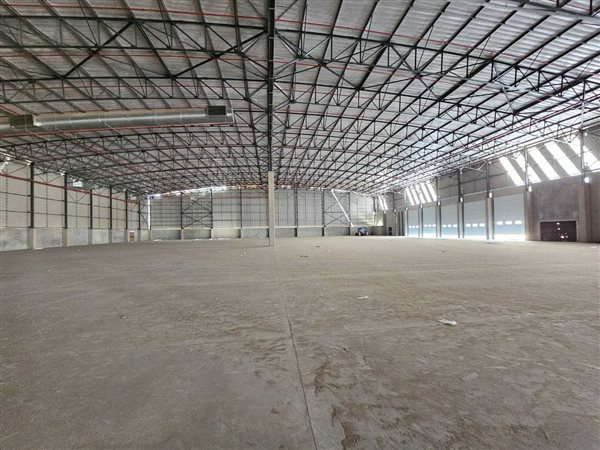 4 096  m² Industrial space
