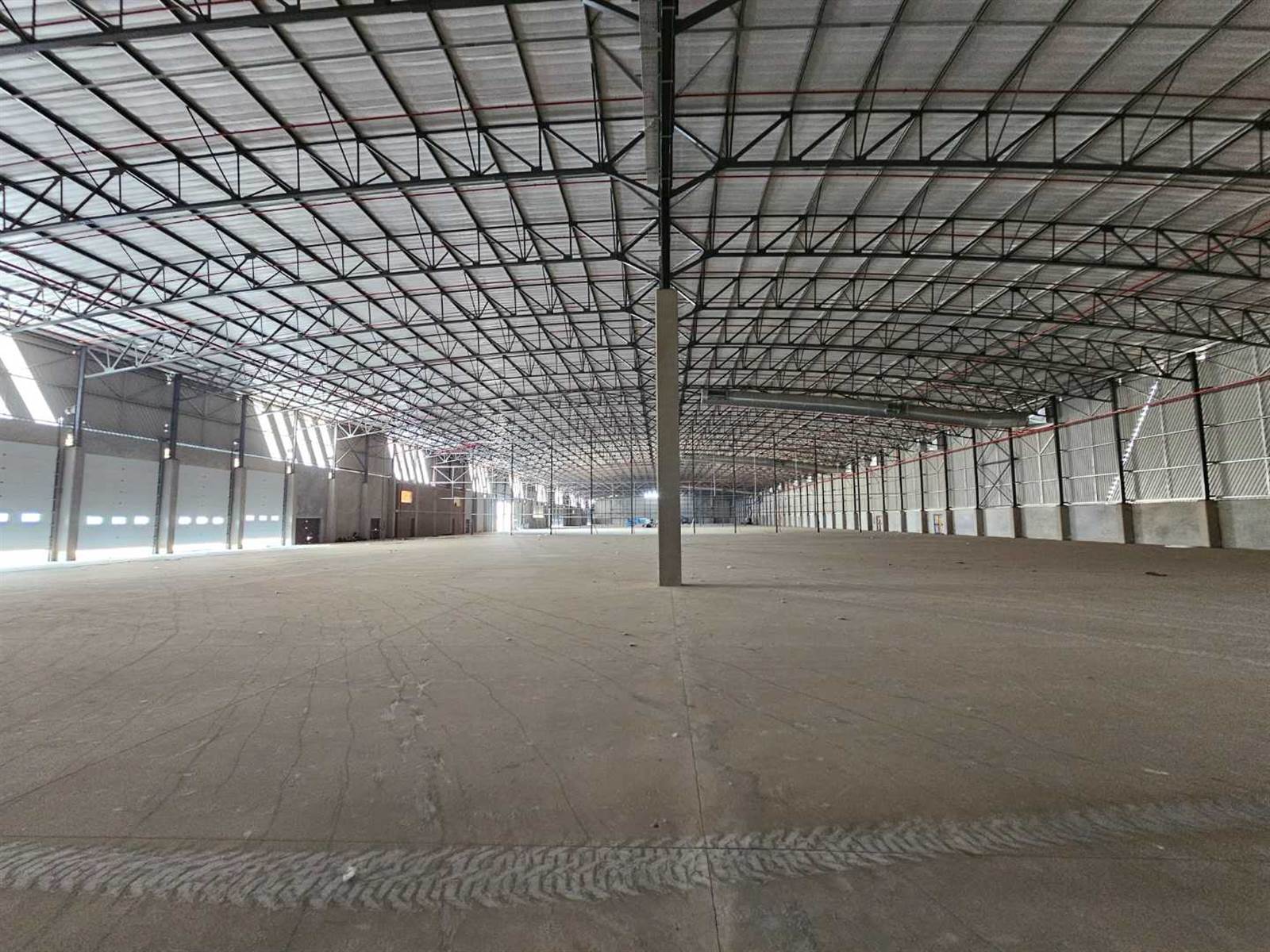 4096  m² Industrial space in Kuilsriver photo number 3