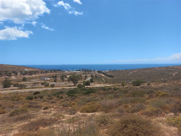 414 m² Land available in St Helena Views
