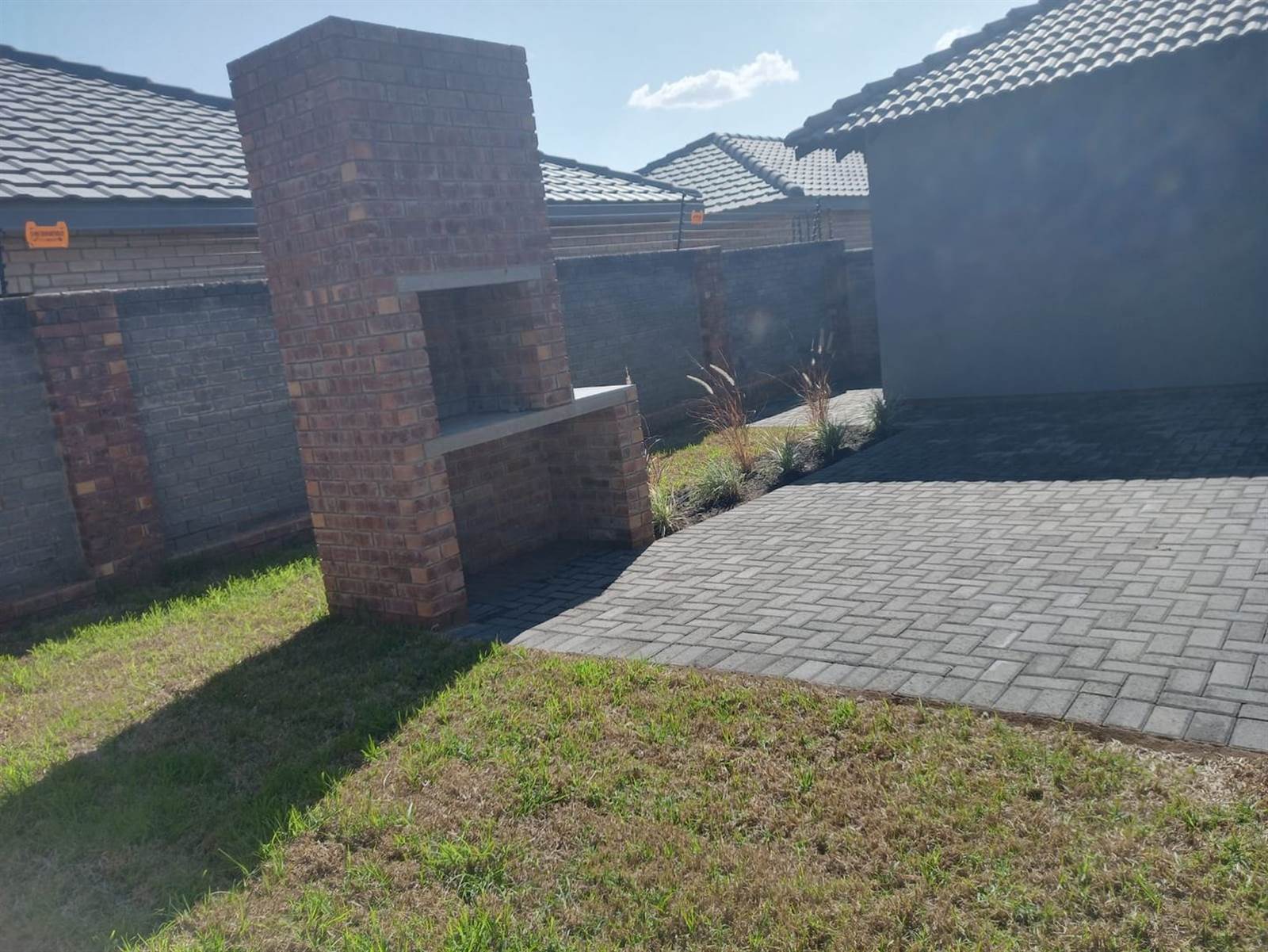2 Bed House in Secunda photo number 11