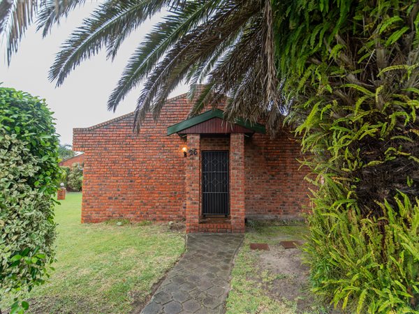 2 Bedroom Townhouse 2 Bedroom Townhouse