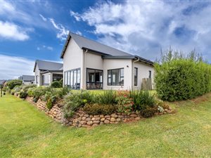 3 Bed House in St Johns Village
