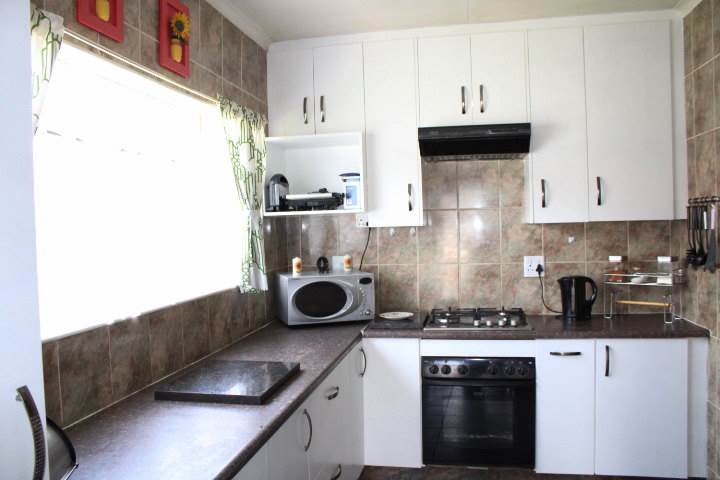 3 Bed House in Brakpan North photo number 16
