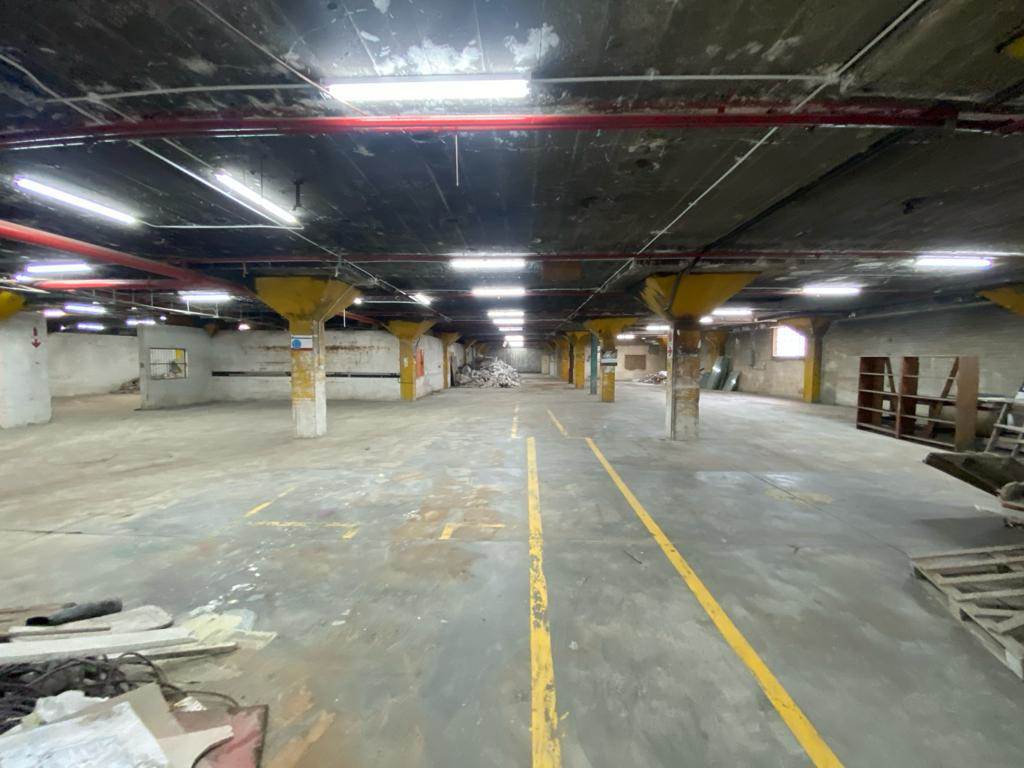 3000  m² Industrial space in Industria West photo number 4