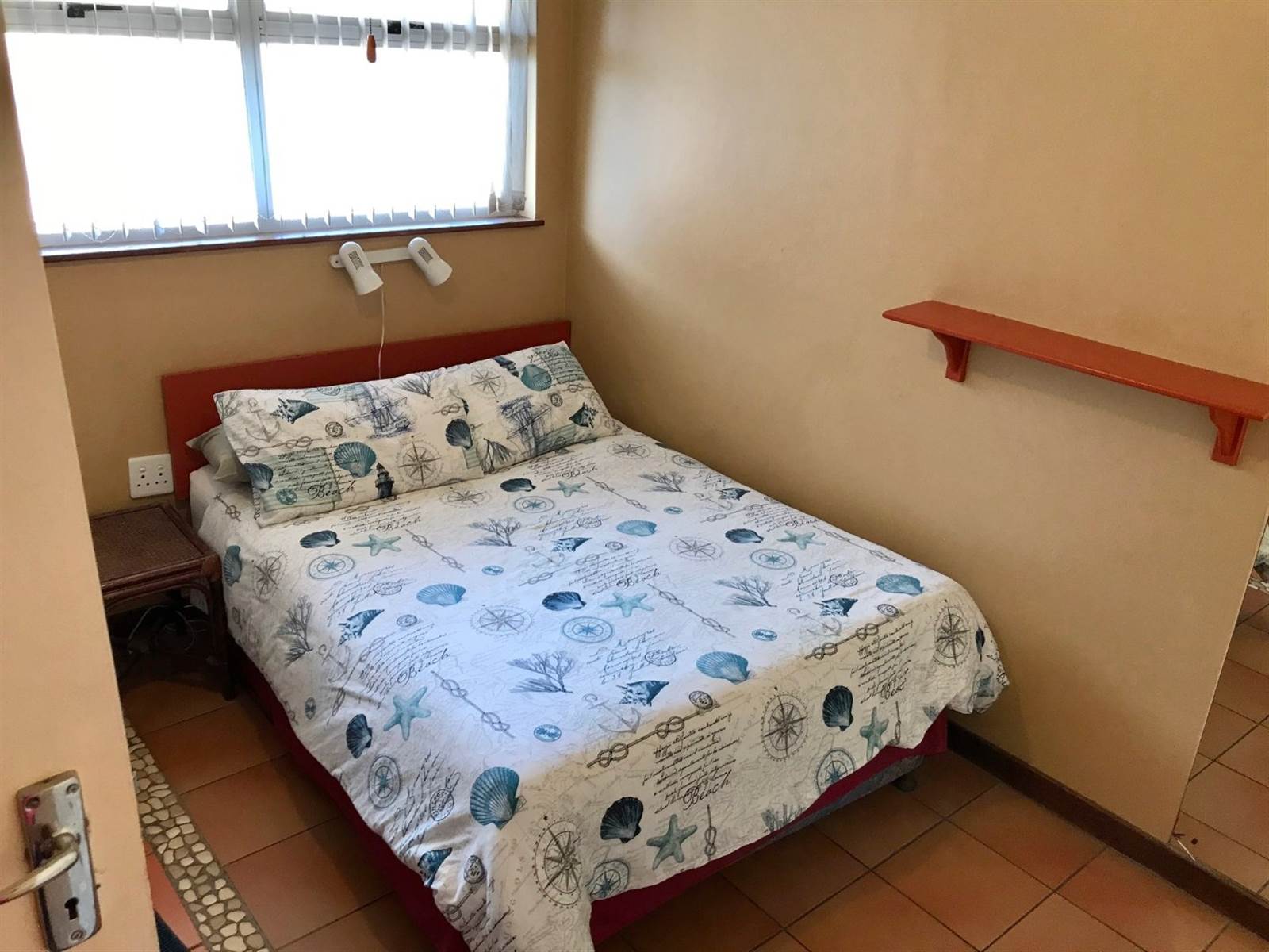 3 Bed Apartment in Amanzimtoti photo number 11