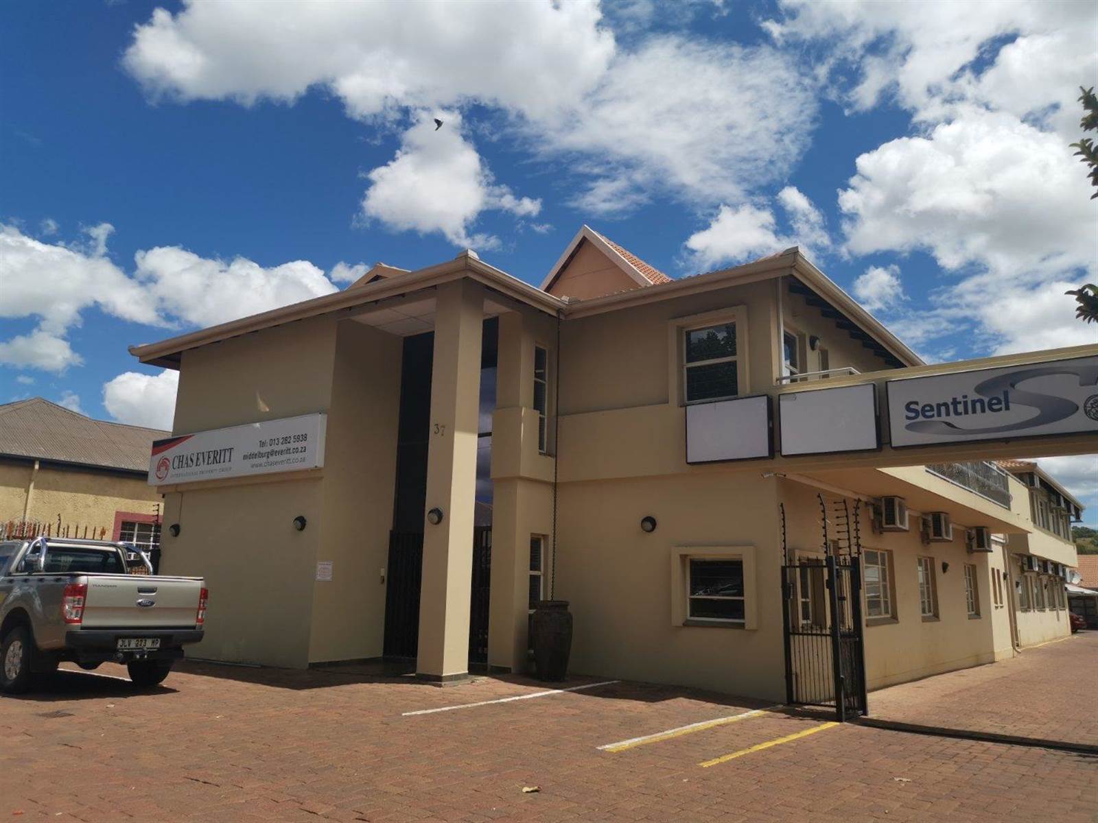 1067  m² Commercial space in Middelburg Central photo number 1