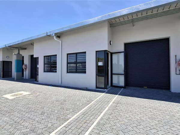 115  m² Industrial space