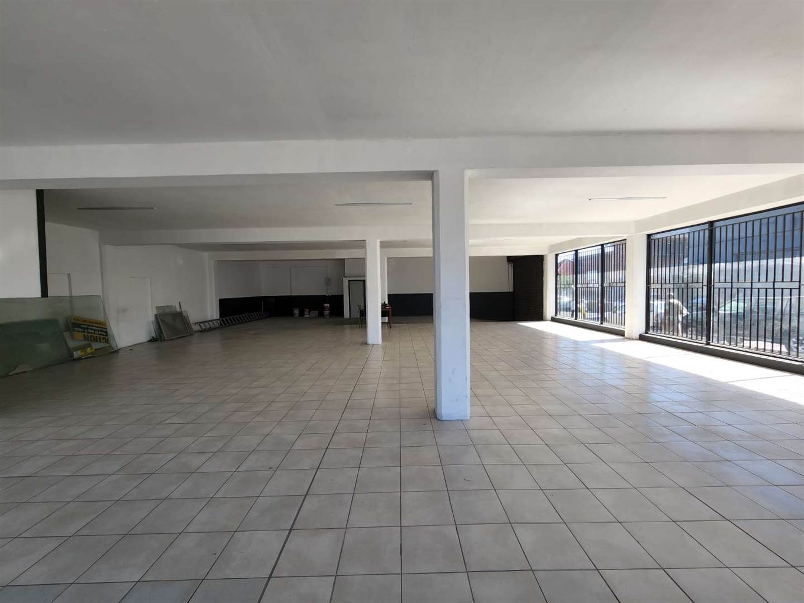 2400  m² Commercial space in Maitland photo number 9