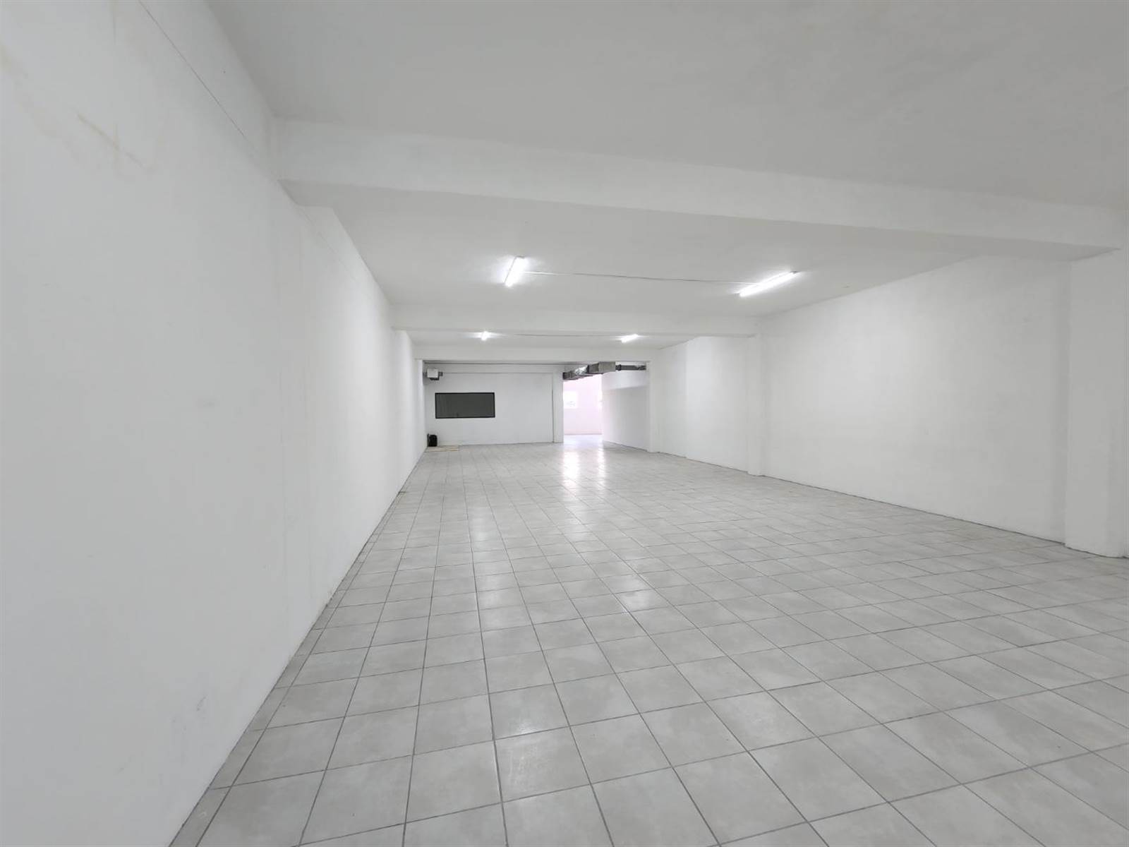 2400  m² Commercial space in Maitland photo number 20