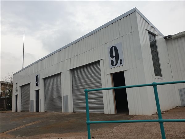 180  m² Industrial space