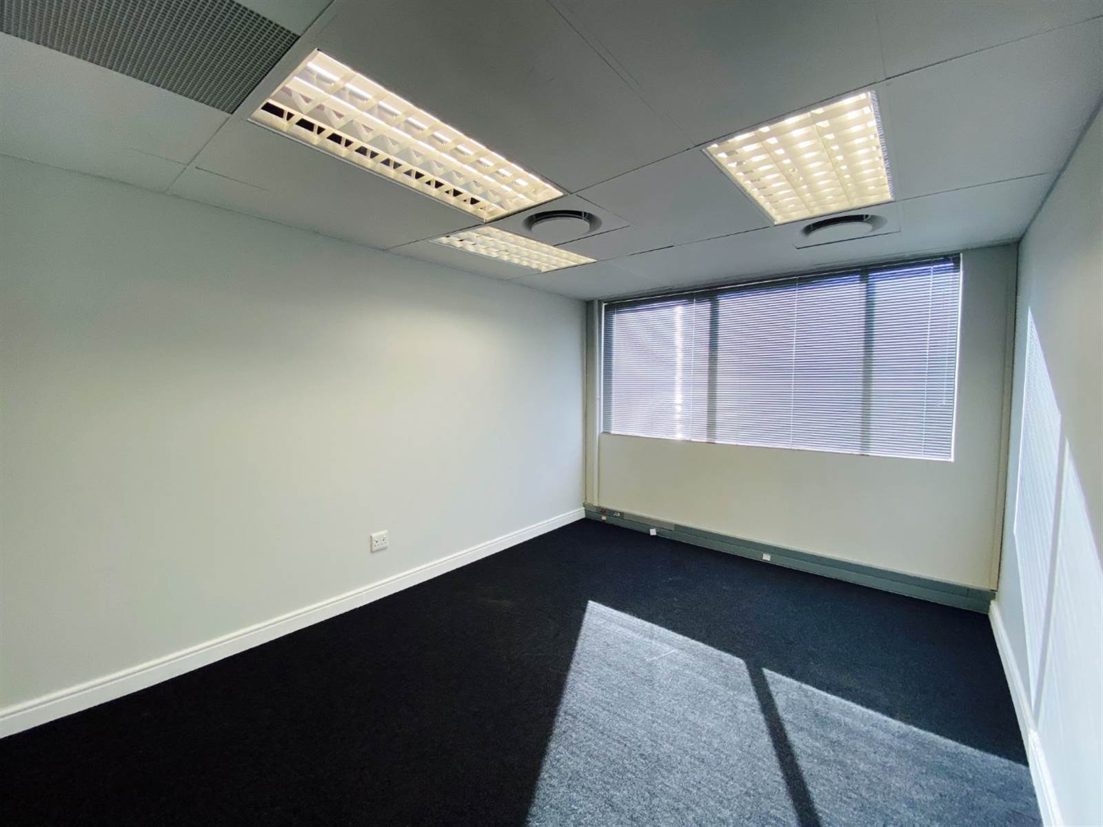 315  m² Office Space in Nieuw Muckleneuk photo number 13