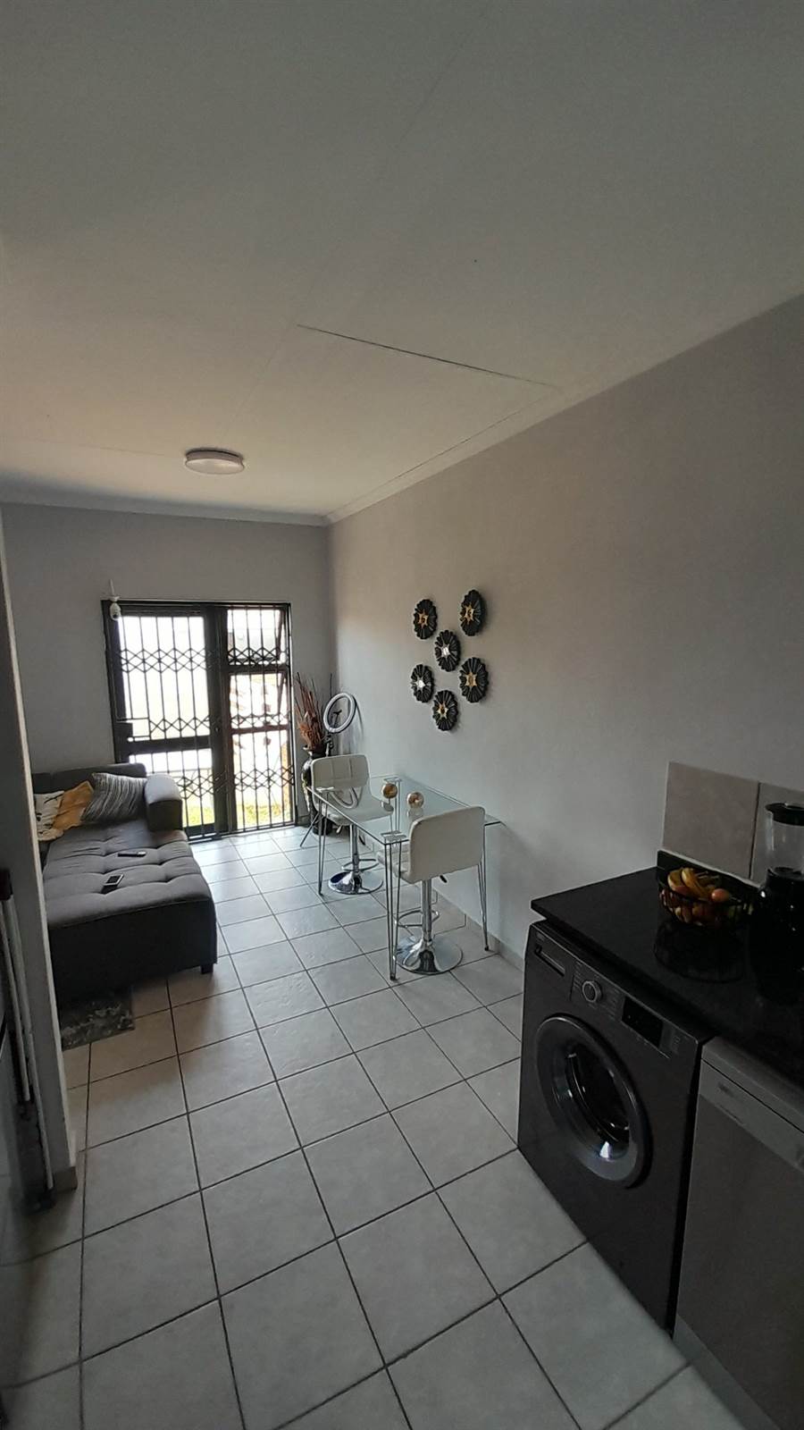 2 Bed Townhouse in Clarina photo number 8