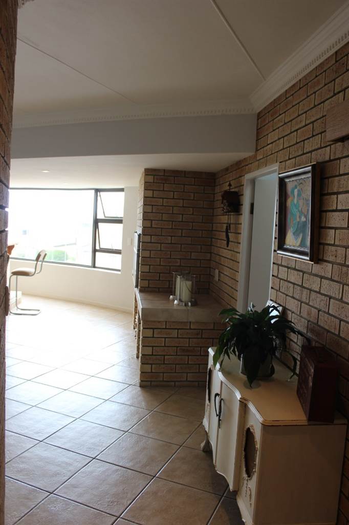 6 Bed House in Jongensfontein photo number 29
