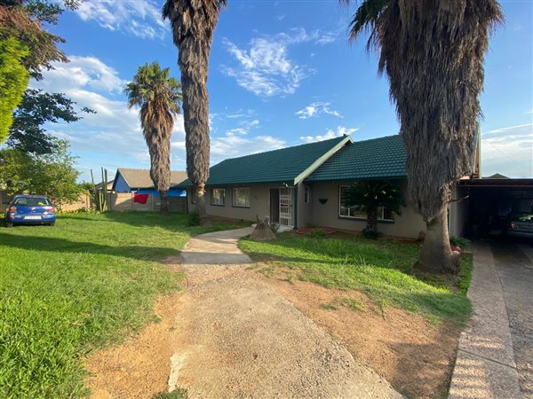 3 Bedroom House 3 Bedroom House