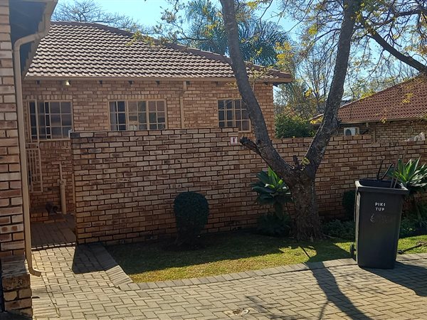 3 Bed Townhouse in Featherbrooke Estate