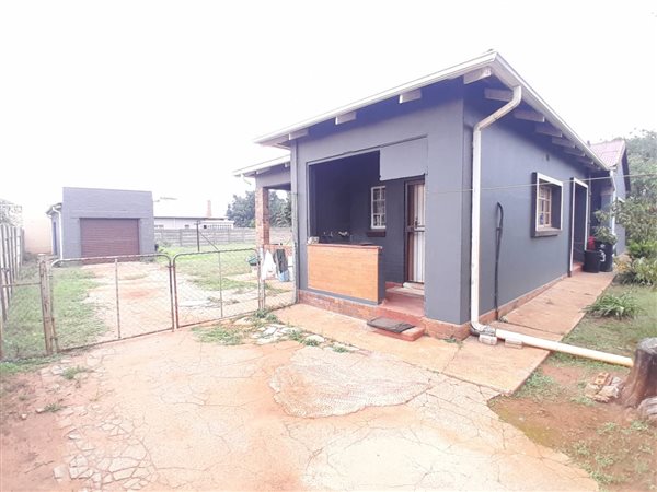 3 Bedroom House 3 Bedroom House