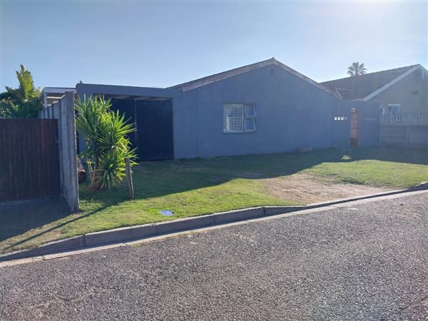 4 Bedroom House 4 Bedroom House