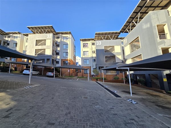2 Bedroom Townhouse 2 Bedroom Townhouse