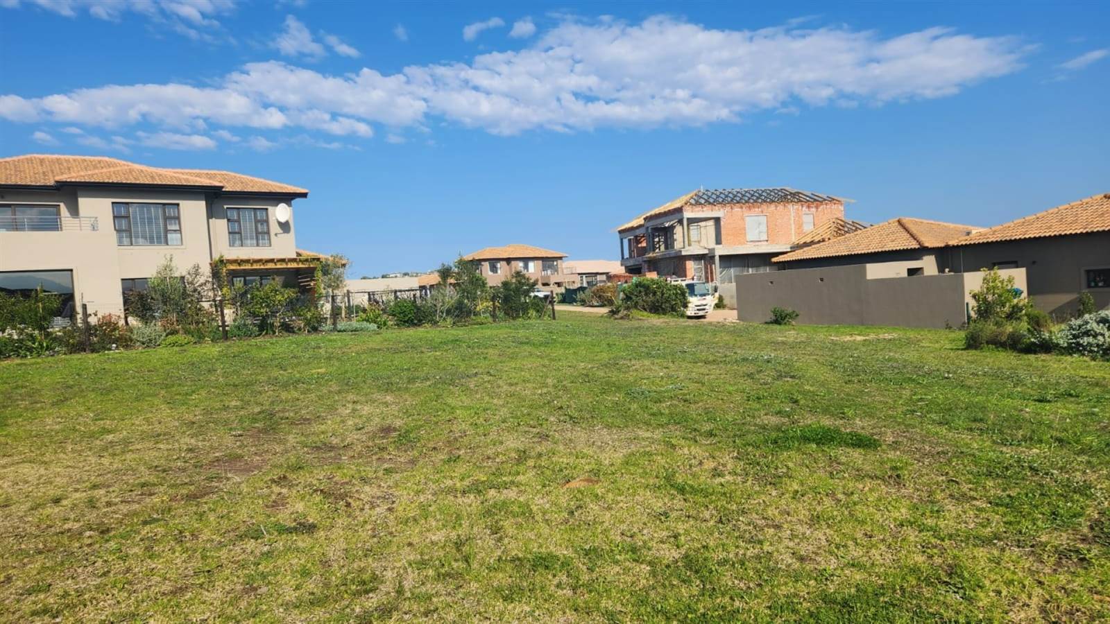 876 m² Land available in The Hill Estate photo number 9