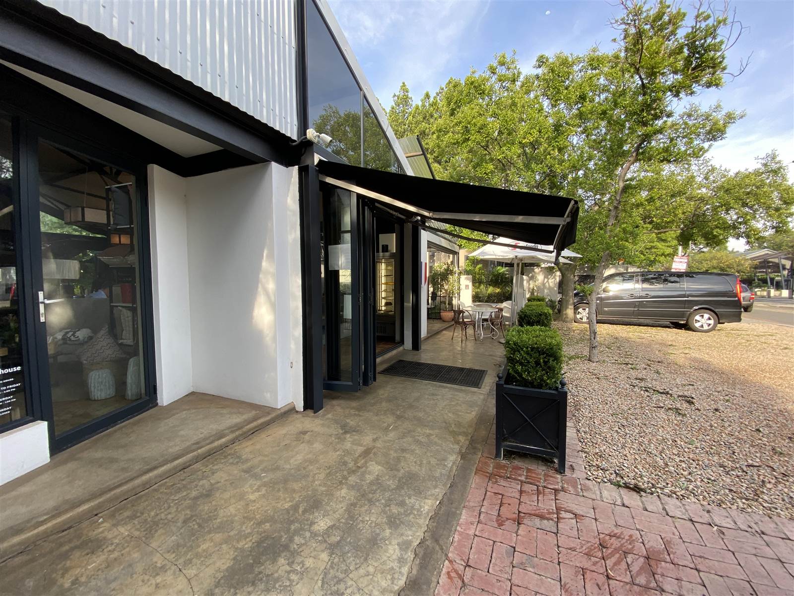 600  m² Commercial space in Hazelwood photo number 8