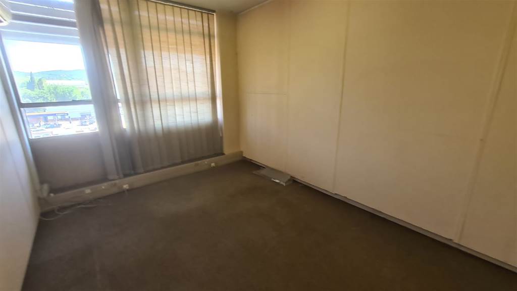 394  m² Commercial space in Pretoria Central photo number 10