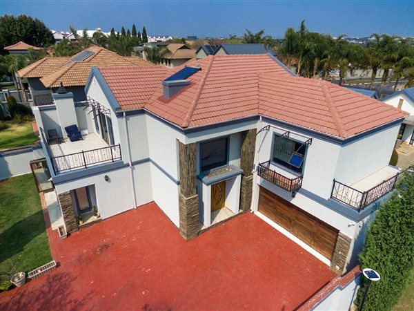 4 Bedroom House 4 Bedroom House