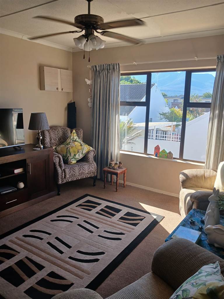 2 Bedroom Apartment 2 Bedroom Apartment